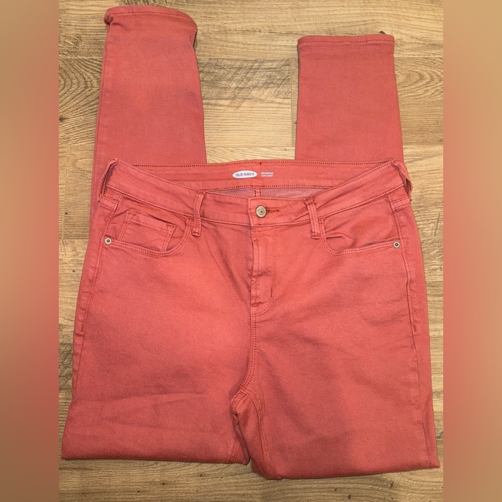 Old Navy Rockstar Super Skinny Jeans Fuchsia size 12
